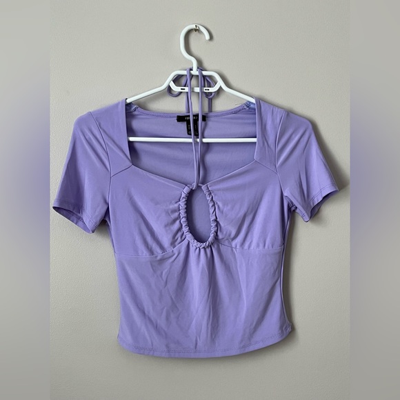 Women’s Forever21 Cut Out Front Tie Short Sleeves Square Neckline Top - Picture 2 of 10